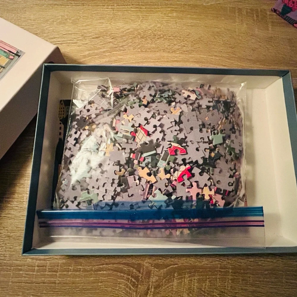 Mon Joli | City Life | 1,000 Piece Jigsaw Puzzle - Picture 3 of 4